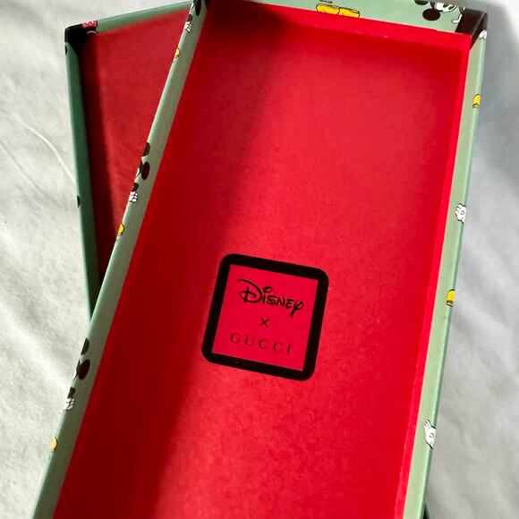 GUCCI x DISNEY Collab Mickey Neck Bow Scarf NIB - Picture 8 of 10